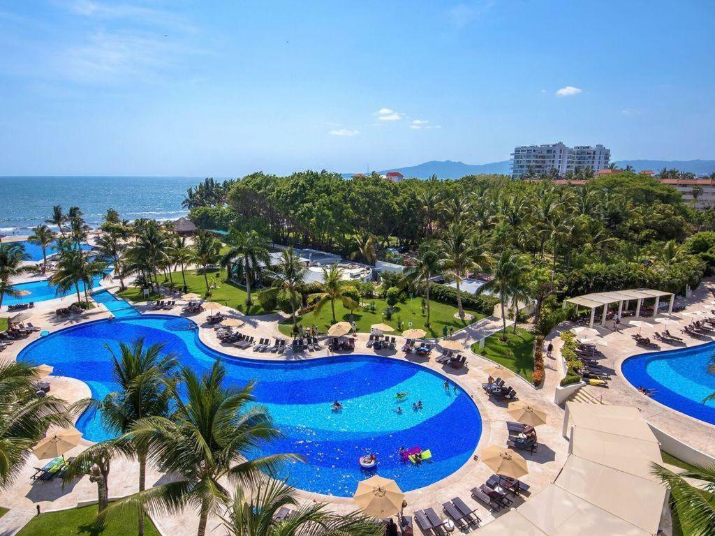 Breathtaking Villa Magna Beachfront Condo, 3 Bedrooms Sleeps 6 Нуево Валярта Екстериор снимка